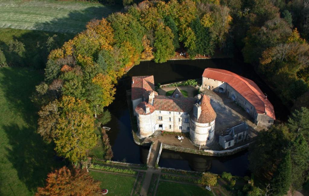 Chateau Des Martinanches Saint-Dier-dʼAuvergne Exteriér fotografie
